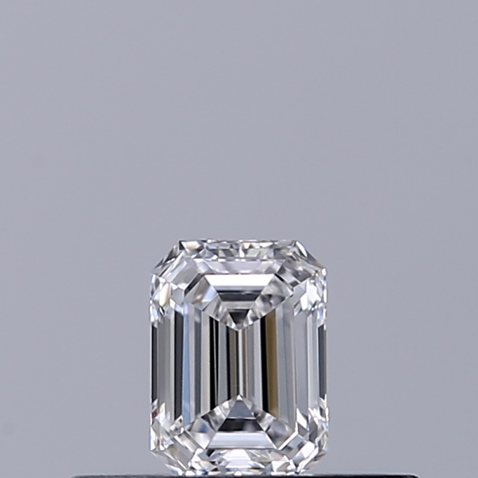 Emerald 0.23 ct E IF