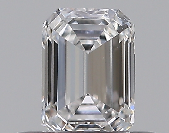 Emerald 0.32 ct E VS2