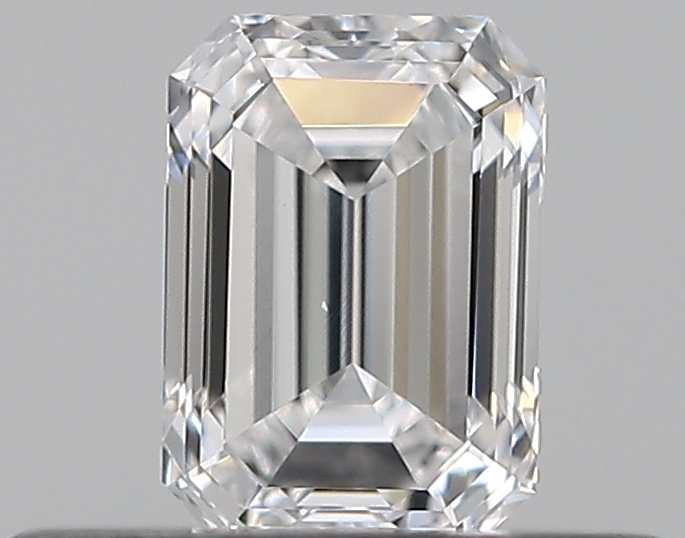 Emerald 0.3 ct D VS1