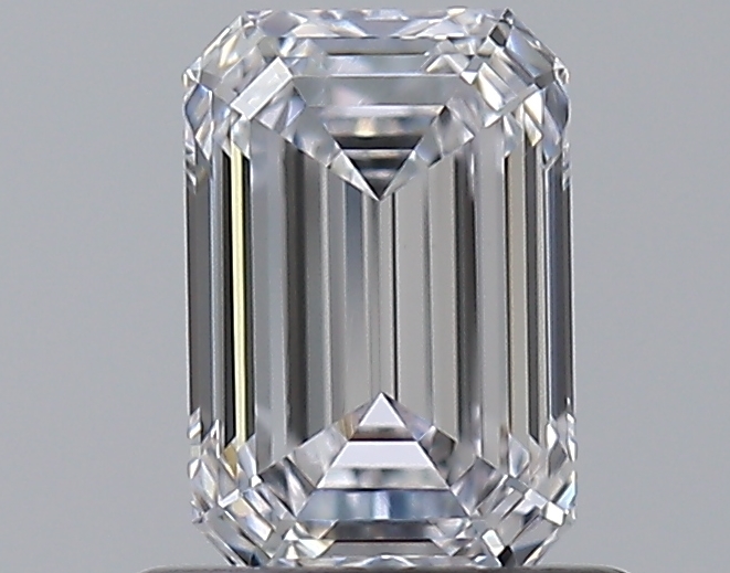 Emerald 0.7 ct D VVS2