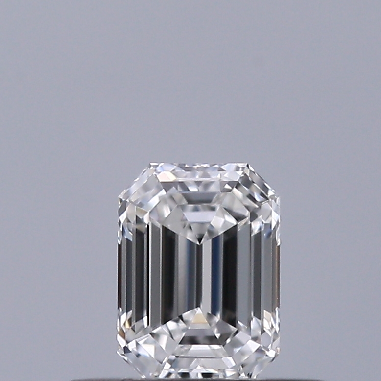 Emerald 0.3 ct E VVS2