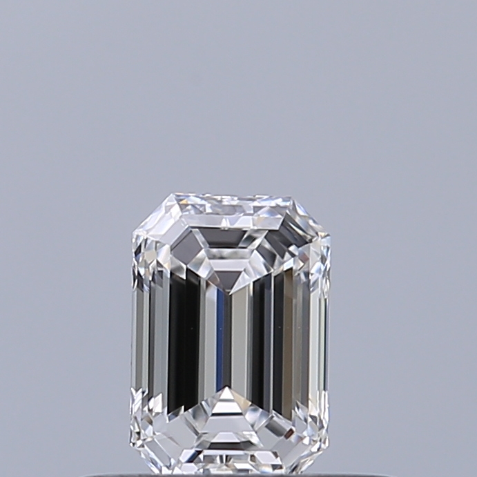 Emerald 0.31 ct D VVS2