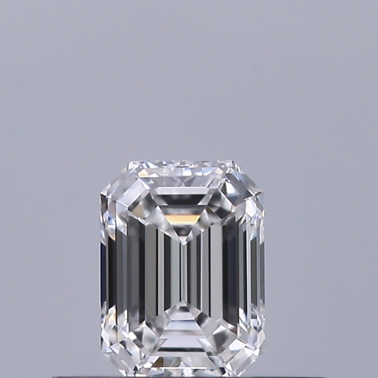 Emerald 0.3 ct D IF