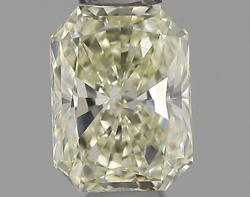 Radiant 0.31 ct L VVS2