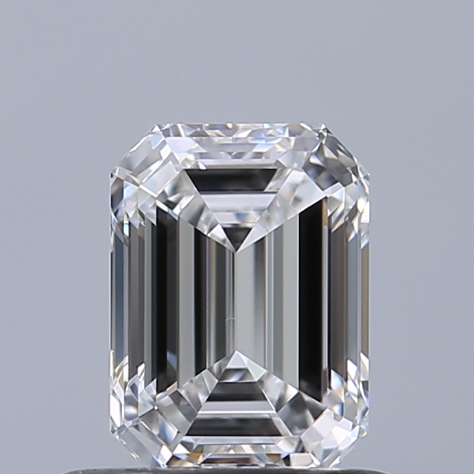 Emerald 0.7 ct D VVS1