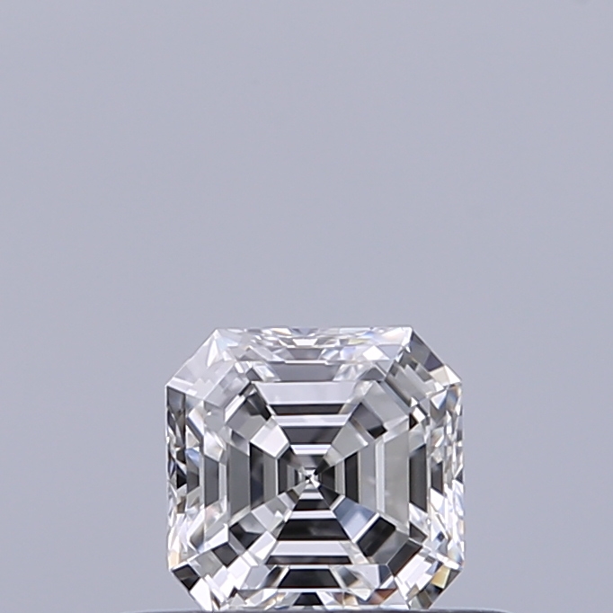 Emerald 0.32 ct D VVS2