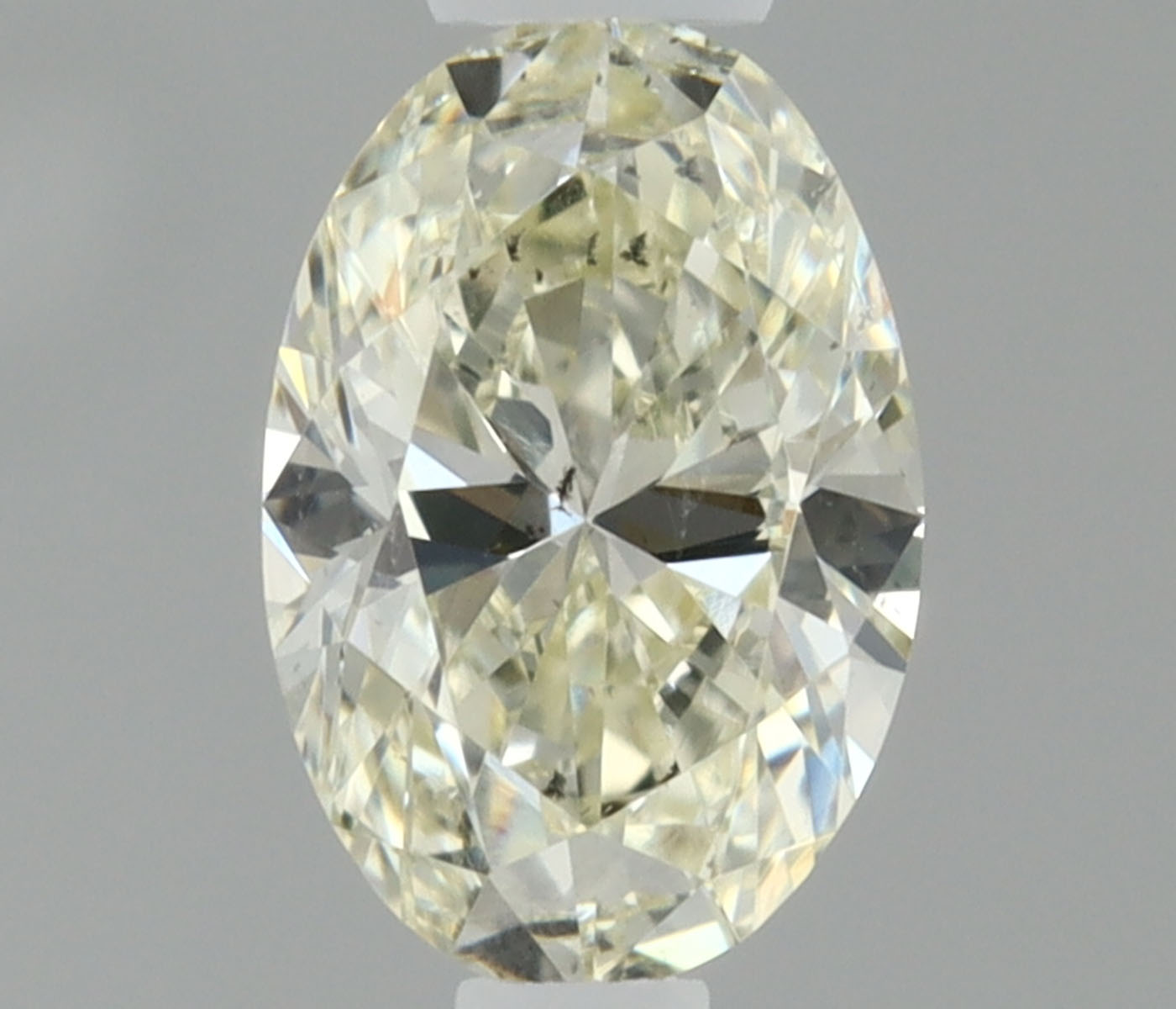 Oval 0.3 ct J SI1