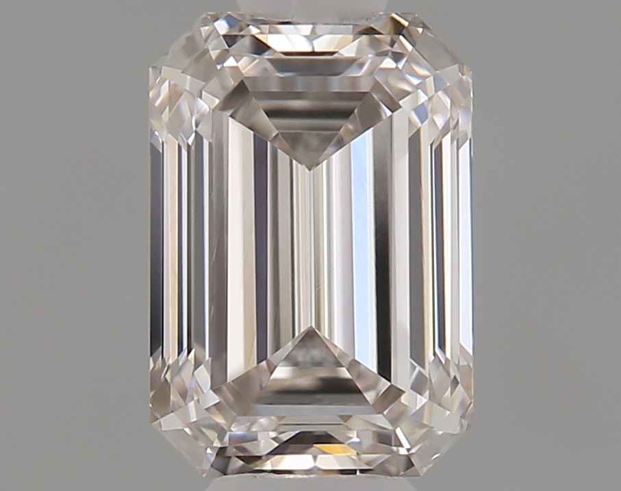 Emerald 0.7 ct J VVS1