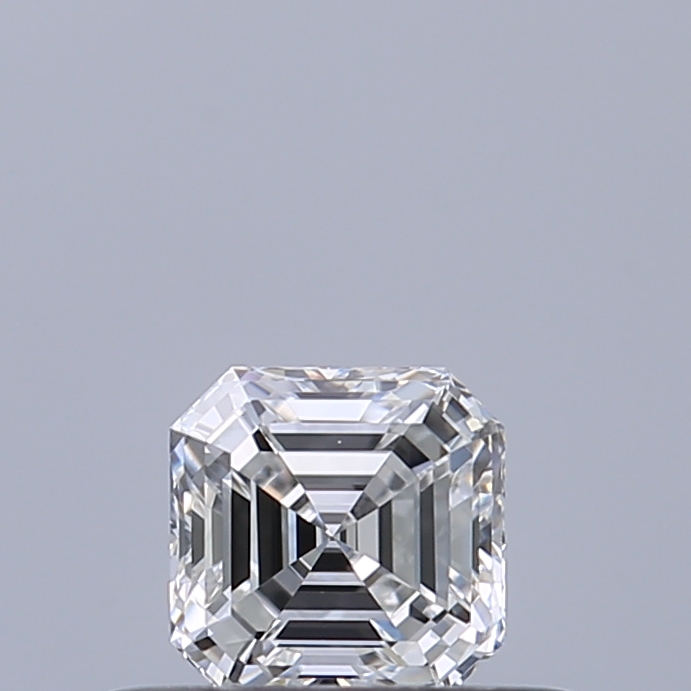 Emerald 0.31 ct D VVS2