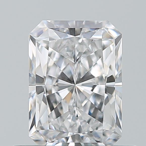 Radiant 0.7 ct D VS1