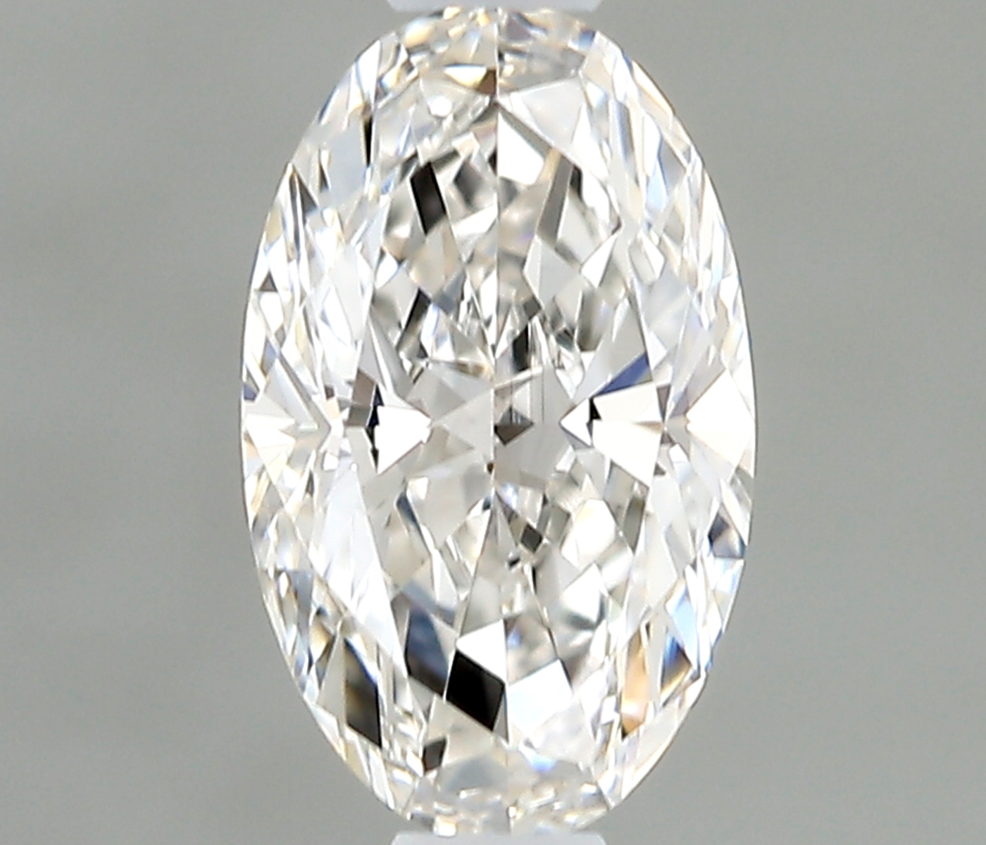 Oval 0.3 ct H VVS1