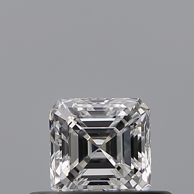 Emerald 0.34 ct D VVS2