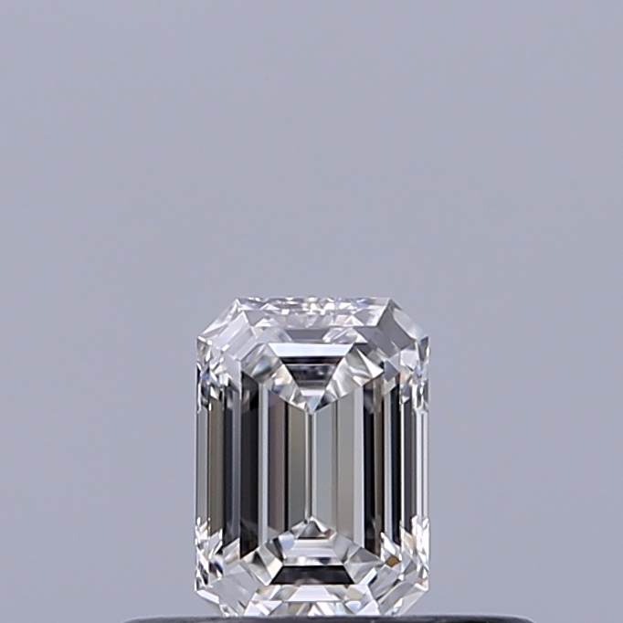 Emerald 0.23 ct F IF
