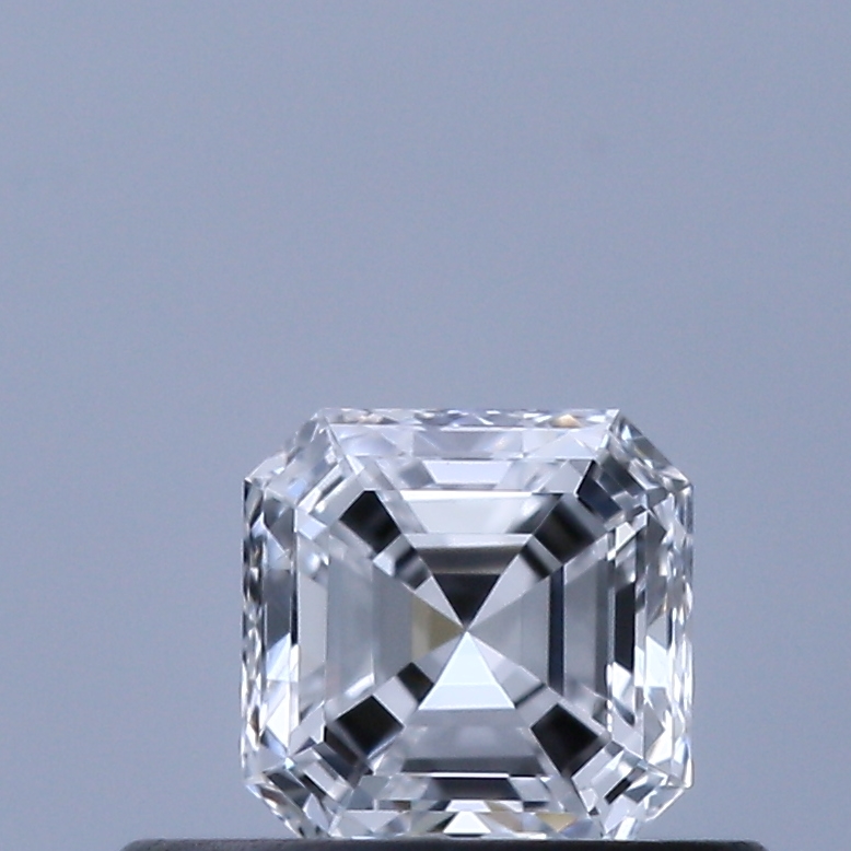 Emerald 0.36 ct D VVS1