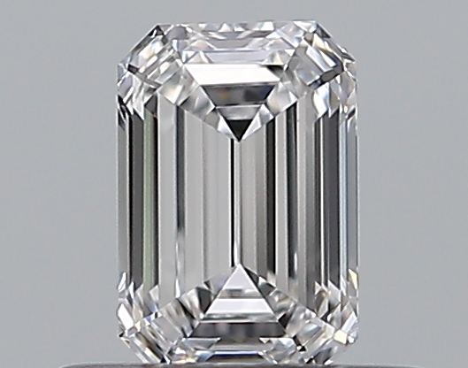 Emerald 0.4 ct D VVS2