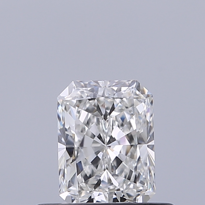 Radiant 0.42 ct E VVS1