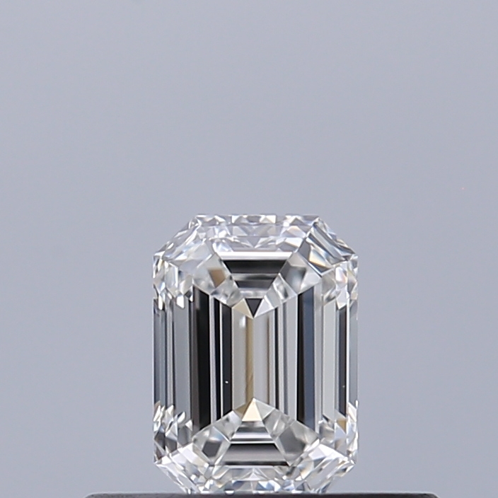 Emerald 0.32 ct F IF