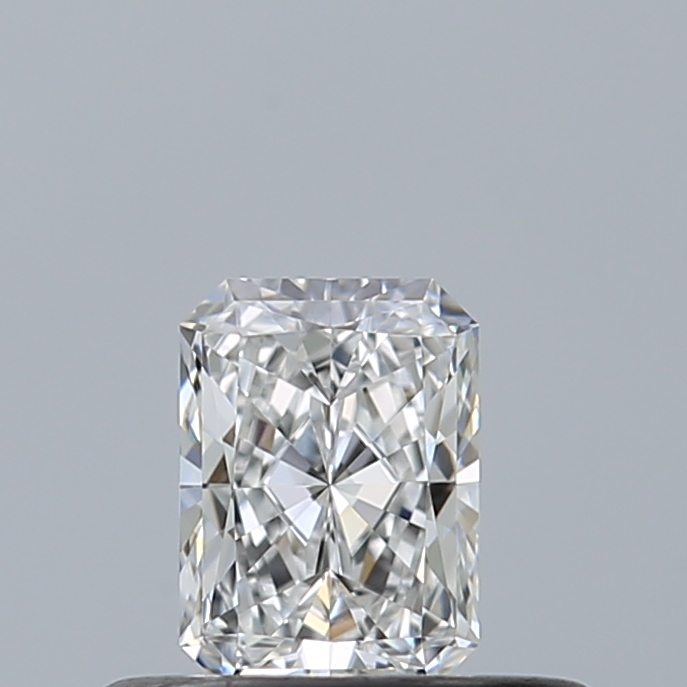 Radiant 0.3 ct D VVS1