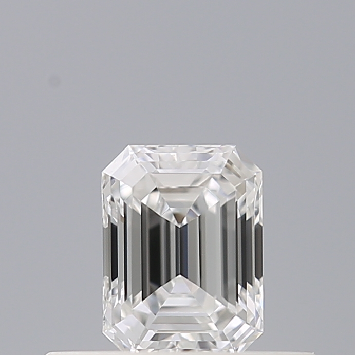 Emerald 0.28 ct D VVS1