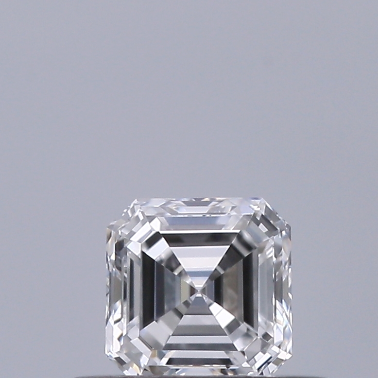Emerald 0.3 ct D VVS2