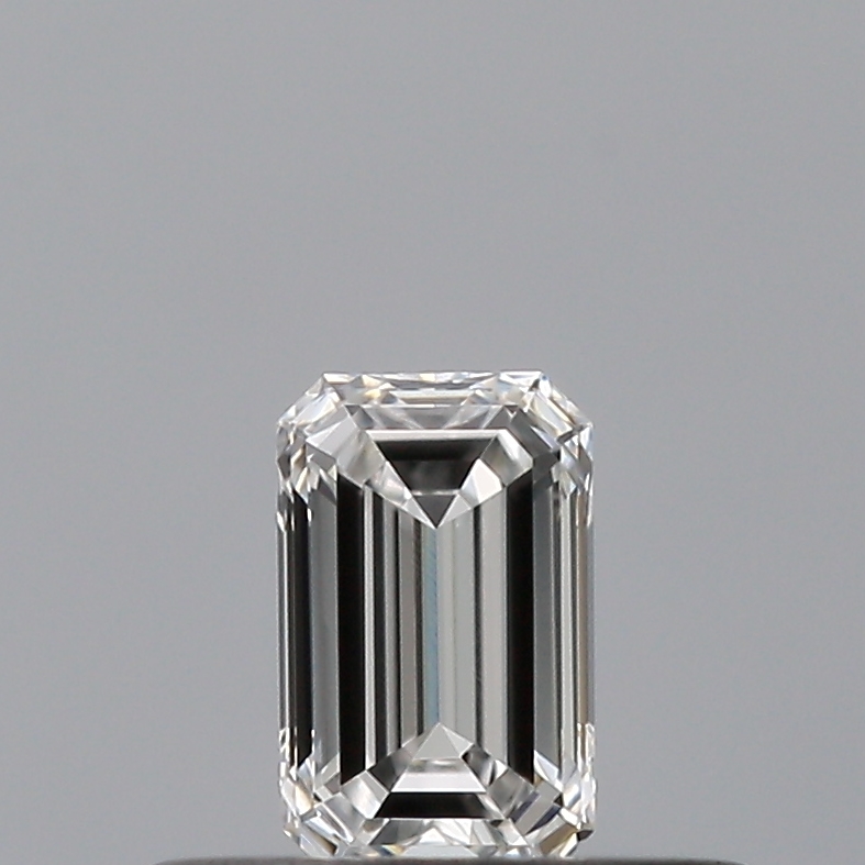 Emerald 0.23 ct E IF