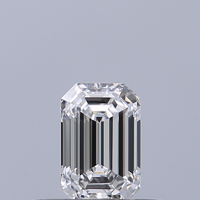 Emerald 0.3 ct D VVS2
