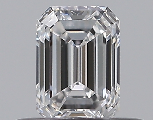 Emerald 0.36 ct D VS1