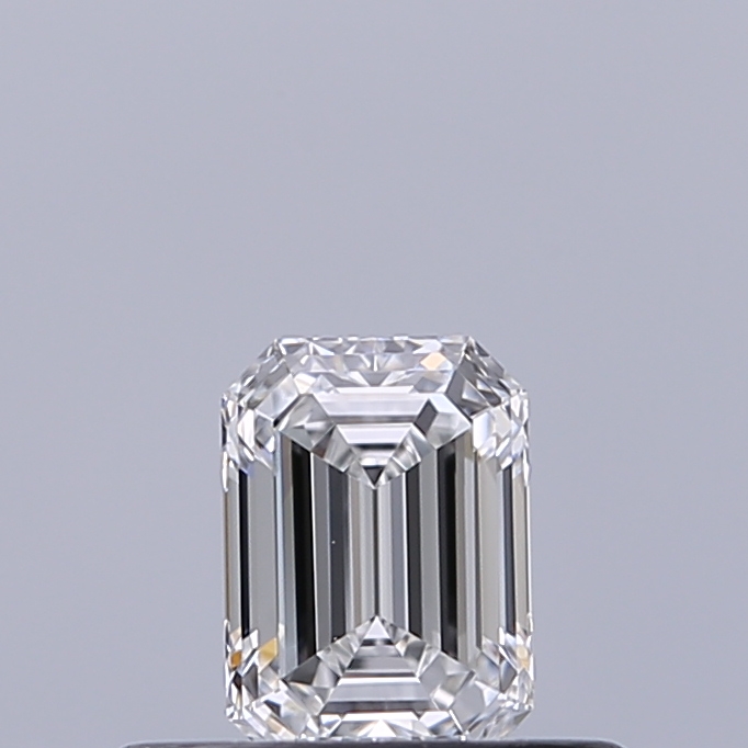 Emerald 0.32 ct D IF