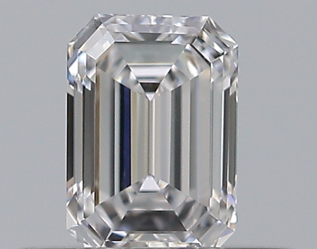 Emerald 0.31 ct D VS2