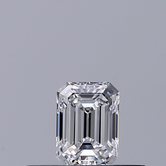 Emerald 0.24 ct D VVS1