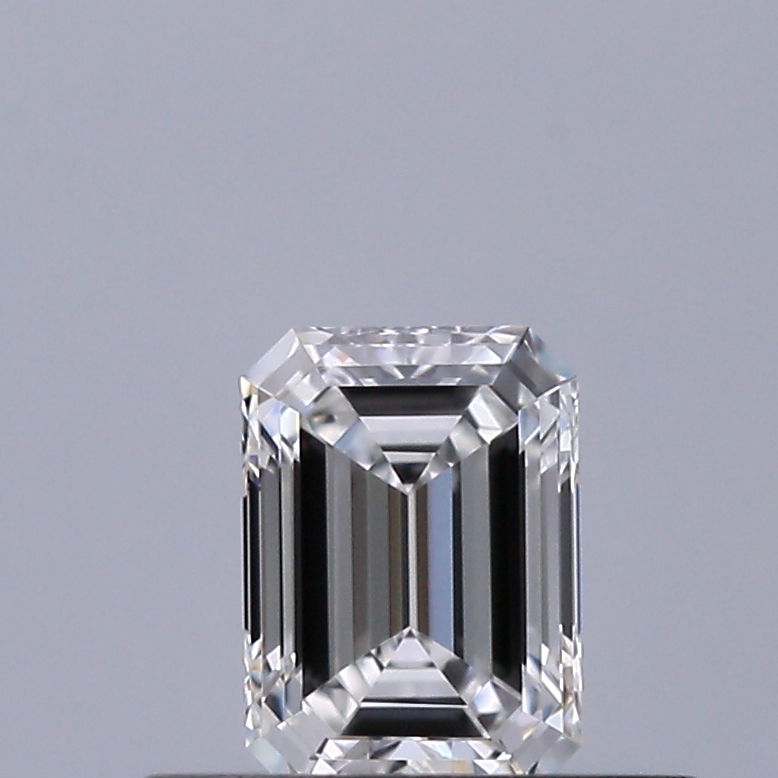 Emerald 0.3 ct E VVS1