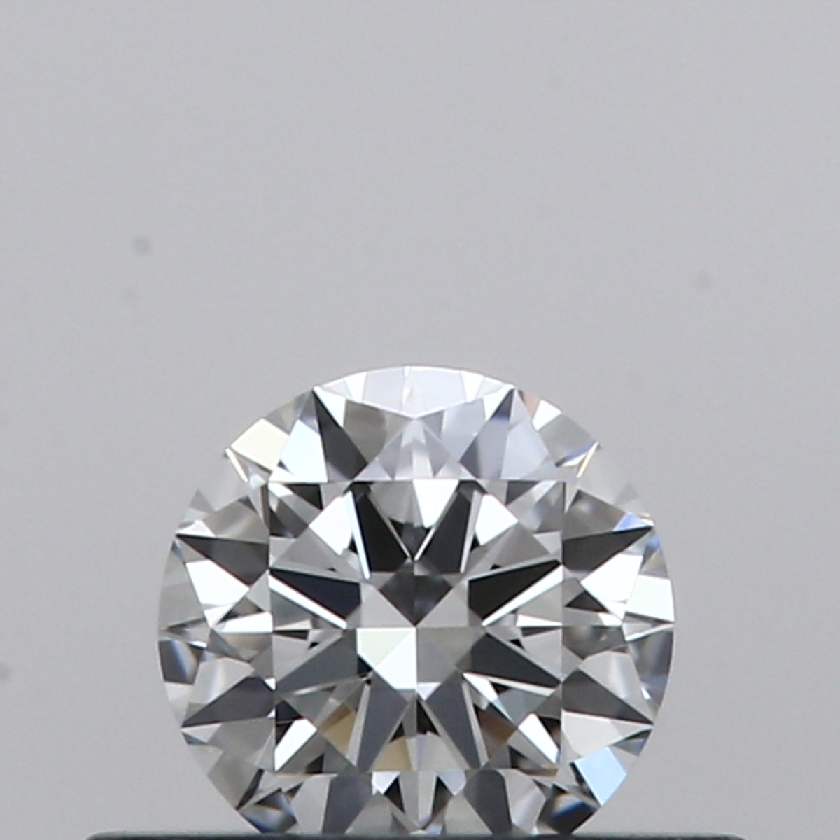 Round 0.26 ct G VVS1