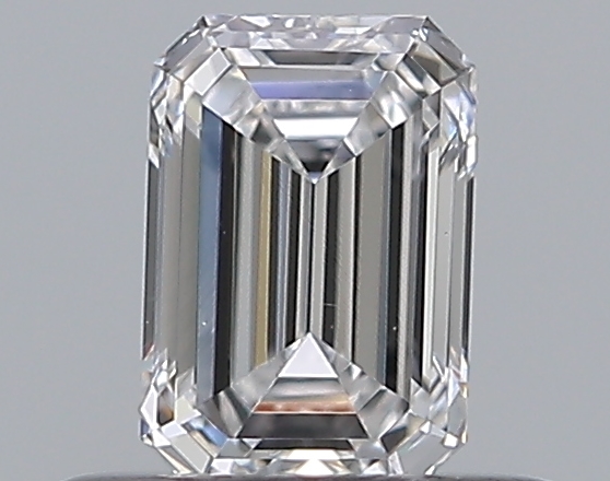 Emerald 0.4 ct D VS1