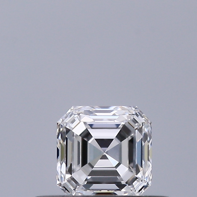 Emerald 0.3 ct D VVS1