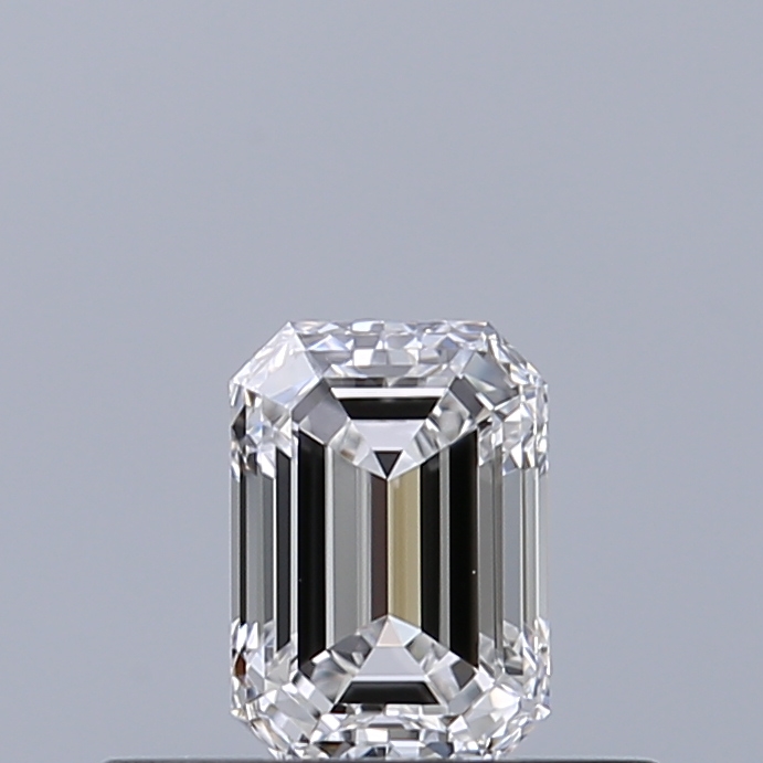 Emerald 0.32 ct D VVS1