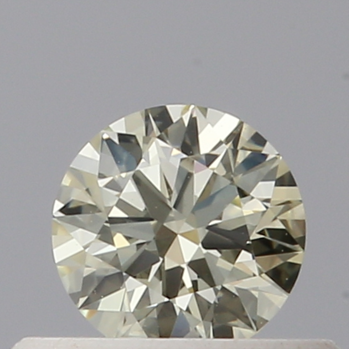Round 0.31 ct S-T VVS2