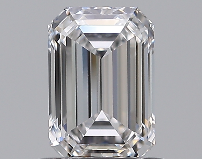 Emerald 0.8 ct D VS2