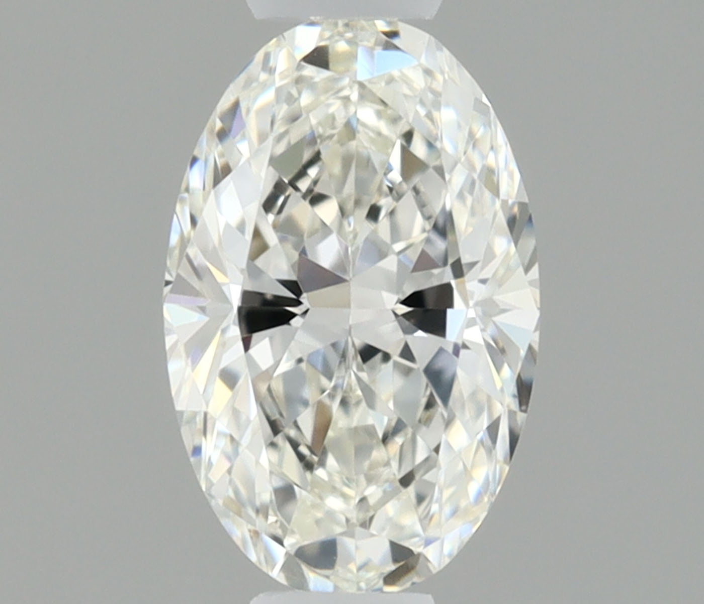 Oval 0.4 ct H VVS2
