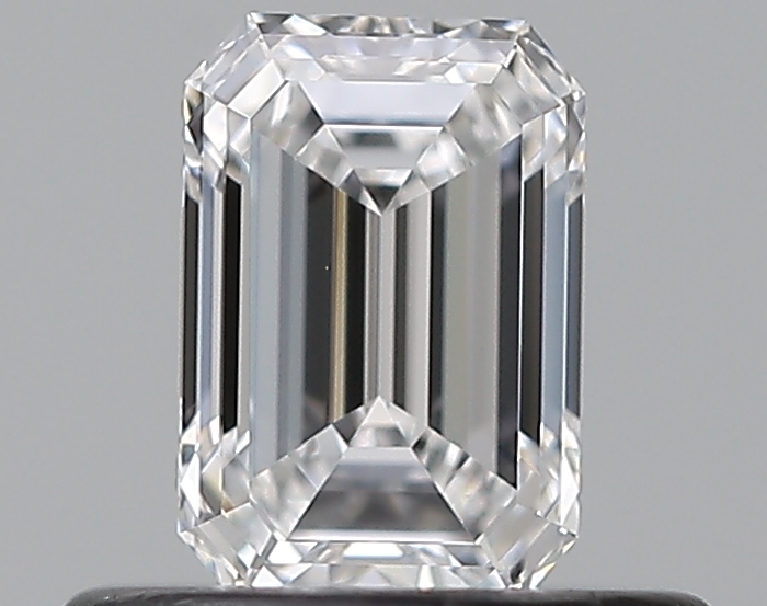 Emerald 0.43 ct D VS1