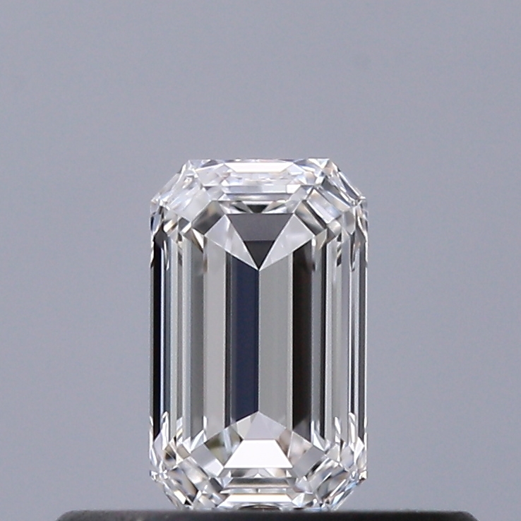 Emerald 0.3 ct E VVS1