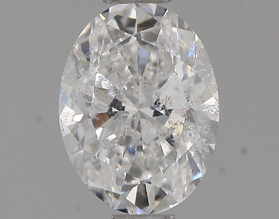 Oval 0.9 ct E SI2