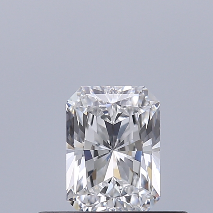Radiant 0.35 ct D VVS1