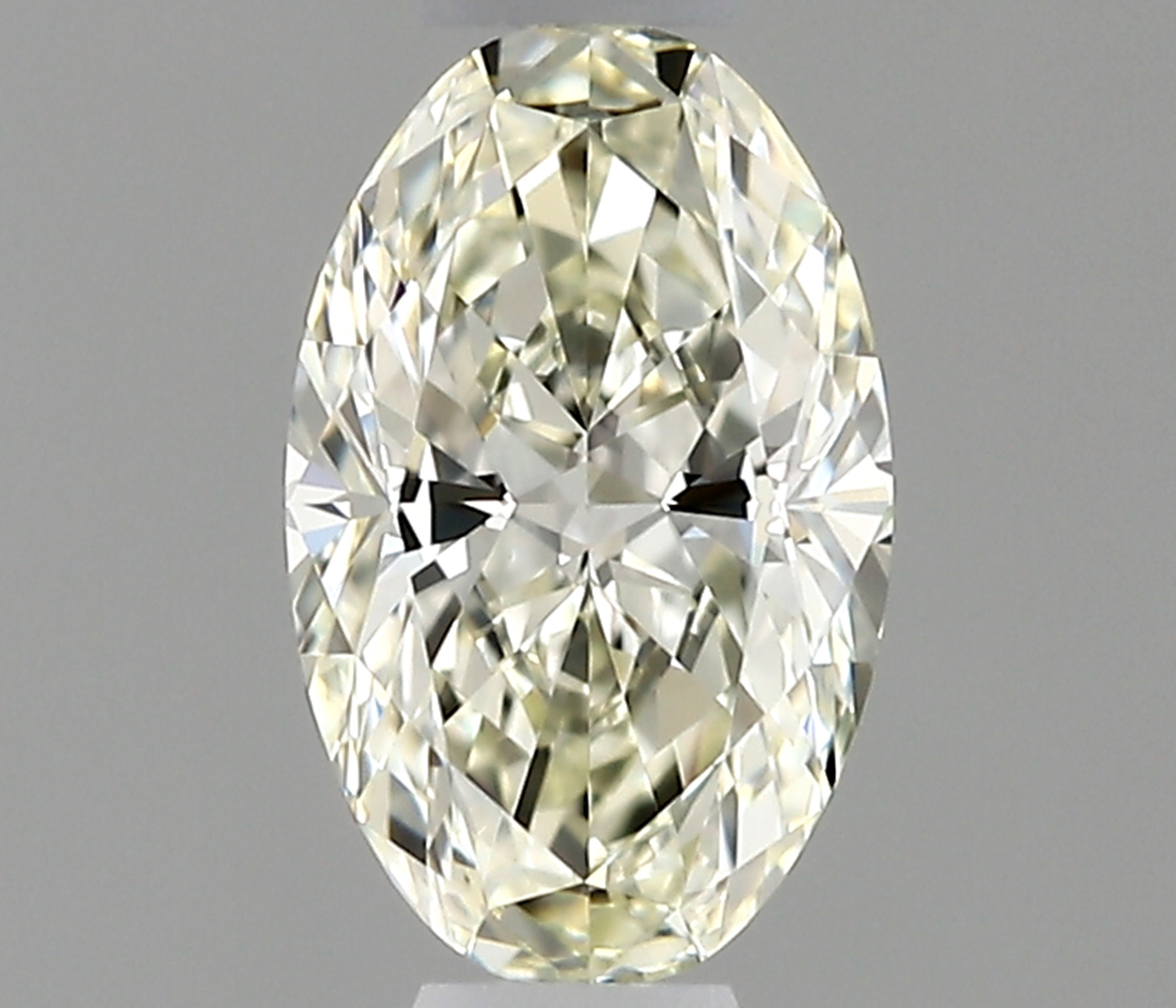 Oval 0.4 ct J IF