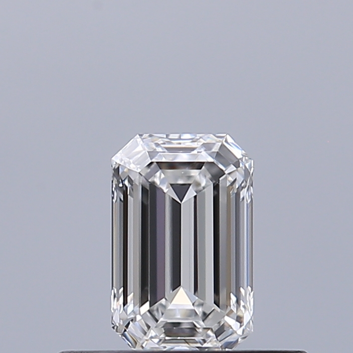 Emerald 0.34 ct E VS1