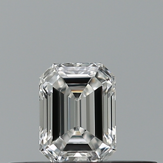 Emerald 0.23 ct F IF
