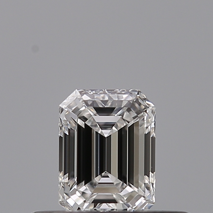 Emerald 0.3 ct D VVS2
