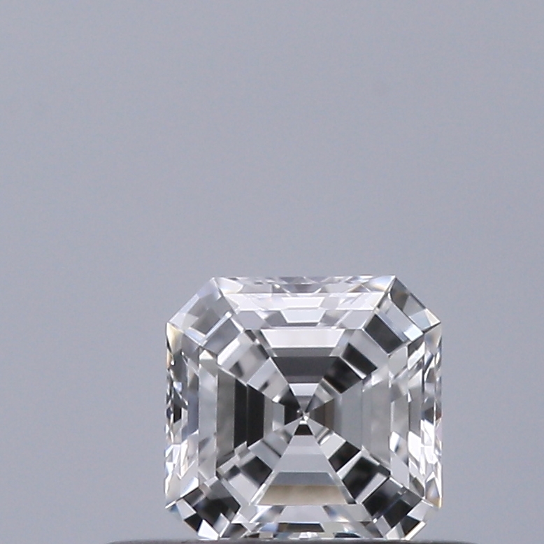 Emerald 0.31 ct D IF