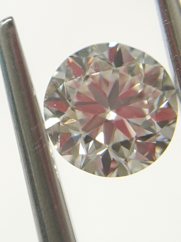Round 0.5 ct H VS2