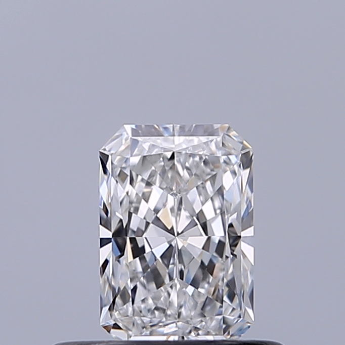 Radiant 0.38 ct D VVS2