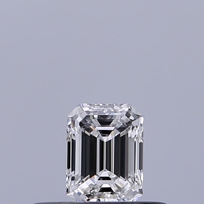 Emerald 0.23 ct D VVS2